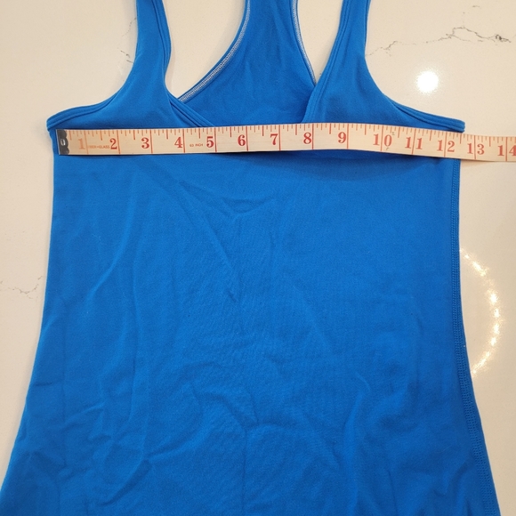Lululemon Athletica tank top - size 6 or 8 - Picture 8 of 11